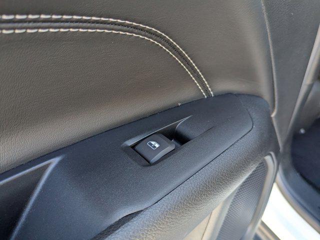 Photo of 2022 Bright White Clearcoat Jeep Compass
