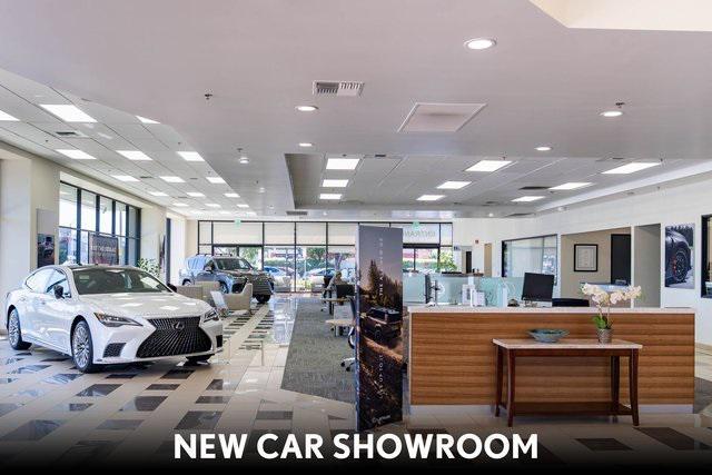 Photo of 2021 Matador Red Mica Lexus ES 300h