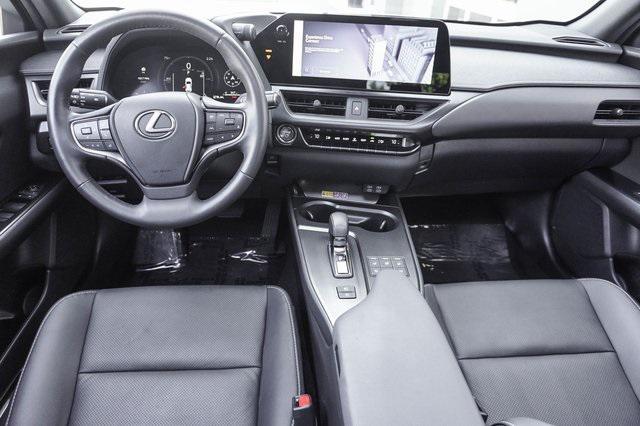 Photo of 2025 Iridium Lexus UX 300h