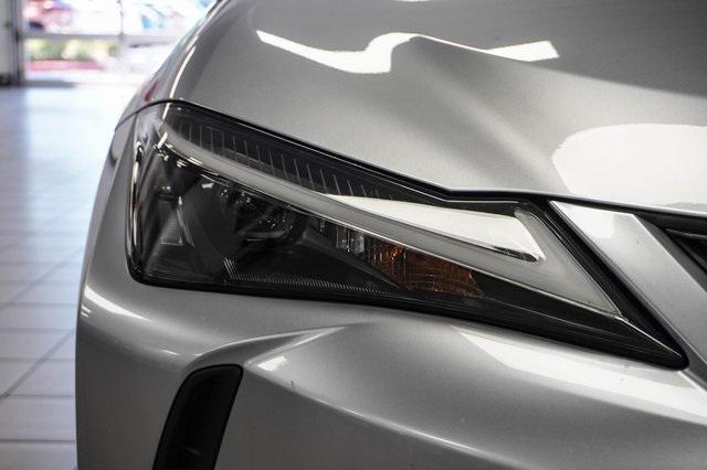 Photo of 2025 Iridium Lexus UX 300h