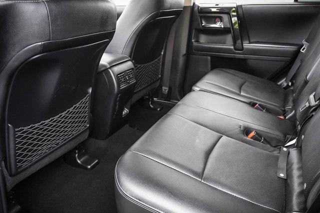Photo of 2021 Midnight Black Metallic Toyota 4Runner