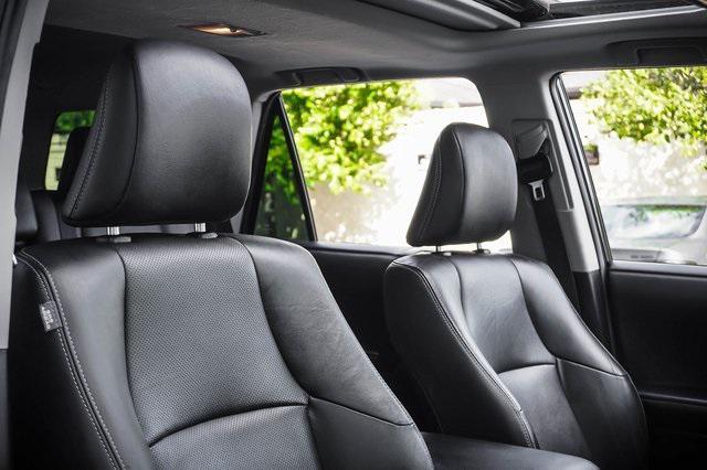 Photo of 2021 Midnight Black Metallic Toyota 4Runner