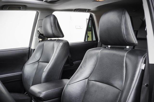 Photo of 2021 Midnight Black Metallic Toyota 4Runner
