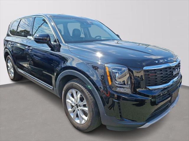 Photo of 2022 Ebony Black Kia Telluride