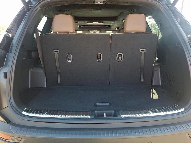 Photo of 2022 Black Copper Kia Telluride
