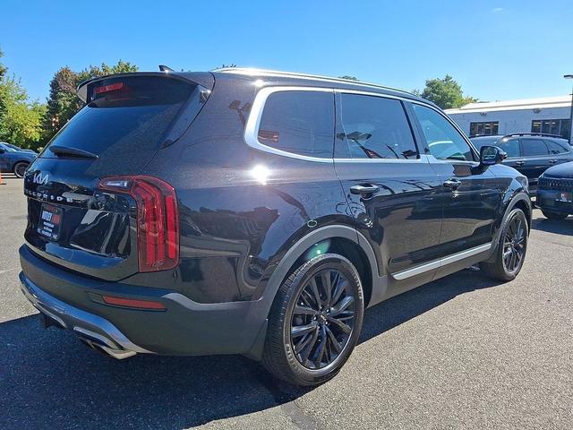 Photo of 2022 Black Copper Kia Telluride