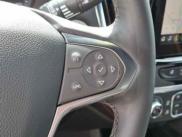 Photo of 2023 Mosaic Black Metallic Chevrolet Traverse