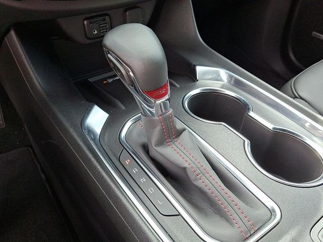 Photo of 2023 Mosaic Black Metallic Chevrolet Traverse