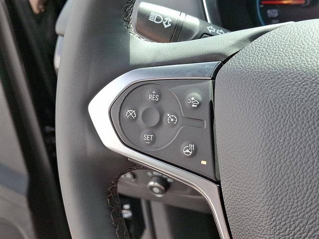 Photo of 2023 Mosaic Black Metallic Chevrolet Traverse