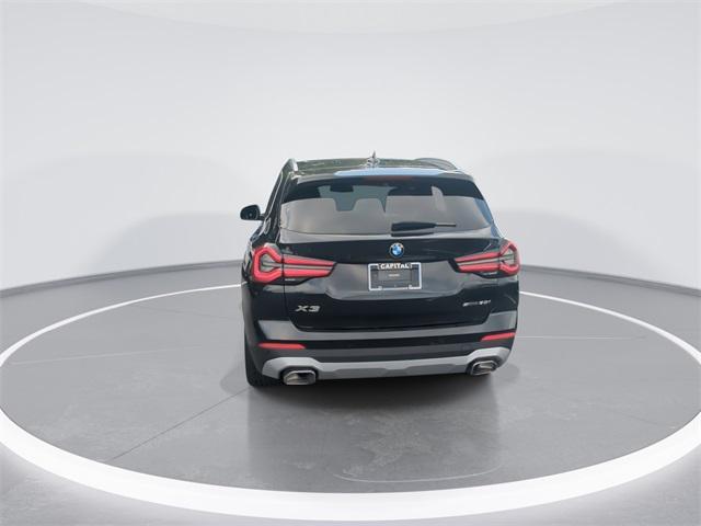 Photo of 2022 Carbon Black Metallic BMW X3