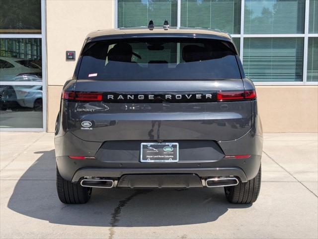 Photo of 2025 Carpathian Grey Premium Metallic Land Rover Range Rover Sport