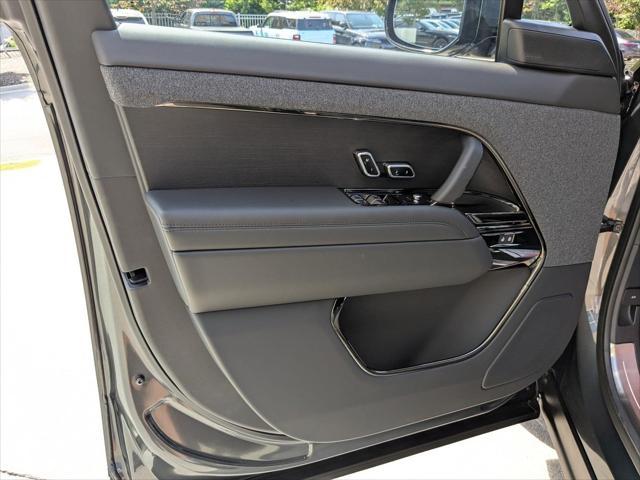 Photo of 2025 Carpathian Grey Premium Metallic Land Rover Range Rover Sport