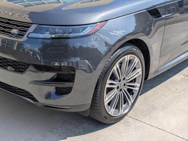 Photo of 2025 Carpathian Grey Premium Metallic Land Rover Range Rover Sport