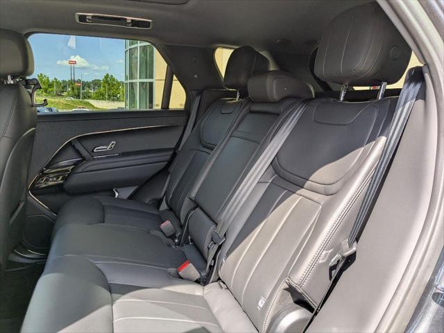 Photo of 2025 Carpathian Grey Premium Metallic Land Rover Range Rover Sport