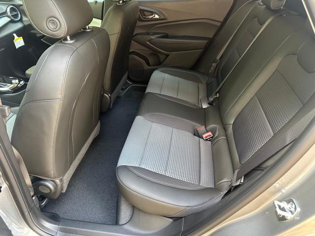Photo of 2025 GRAY Chevrolet Trax