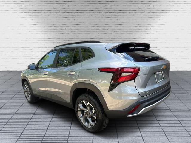 Photo of 2025 GRAY Chevrolet Trax