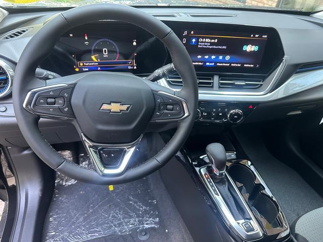 Photo of 2025 Mosaic Black Metallic Chevrolet Trax