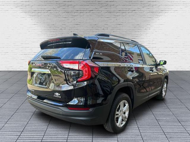 Photo of 2022 Ebony Twilight Metallic GMC Terrain