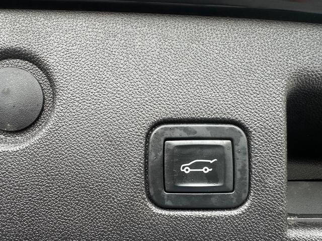 Photo of 2018 Mosaic Black Metallic Chevrolet Equinox