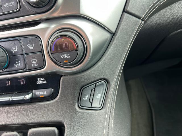 Photo of 2017 Summit White Chevrolet Suburban