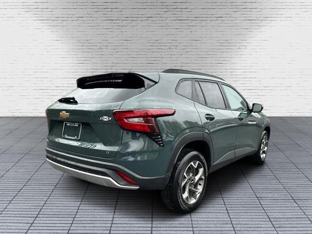 Photo of 2025 GRAY Chevrolet Trax