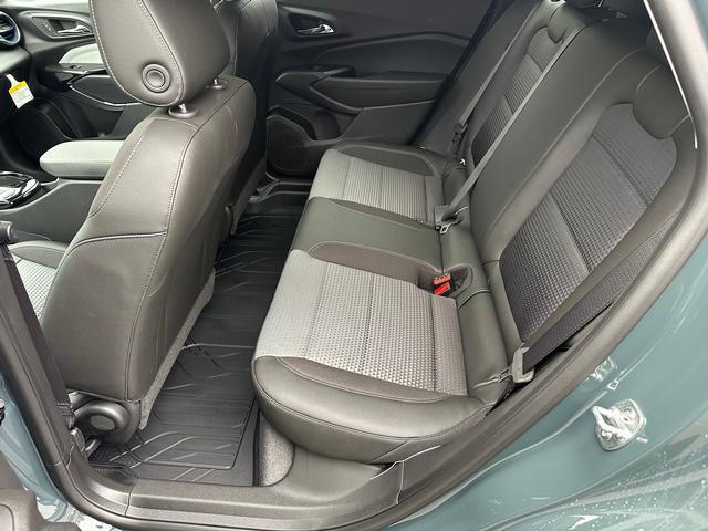 Photo of 2025 GRAY Chevrolet Trax