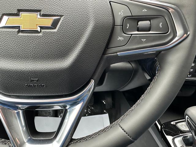 Photo of 2025 GRAY Chevrolet Trax