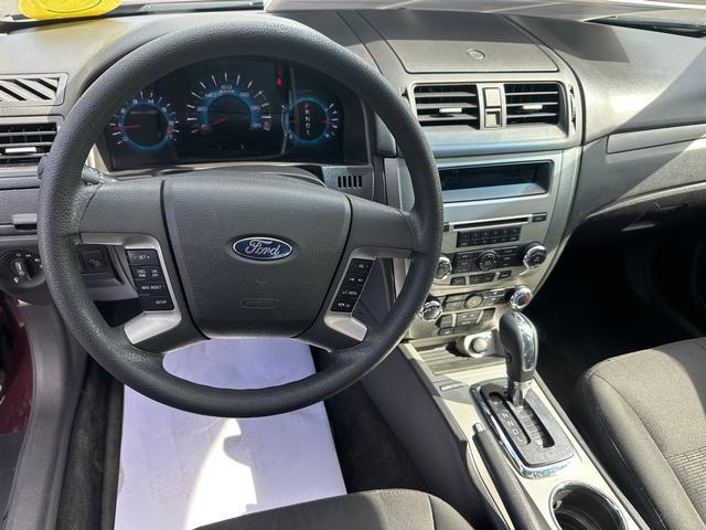 Photo of 2011 Bordeaux Reserve Metallic Ford Fusion