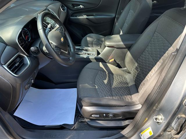 Photo of 2018 Sandy Ridge Metallic Chevrolet Equinox