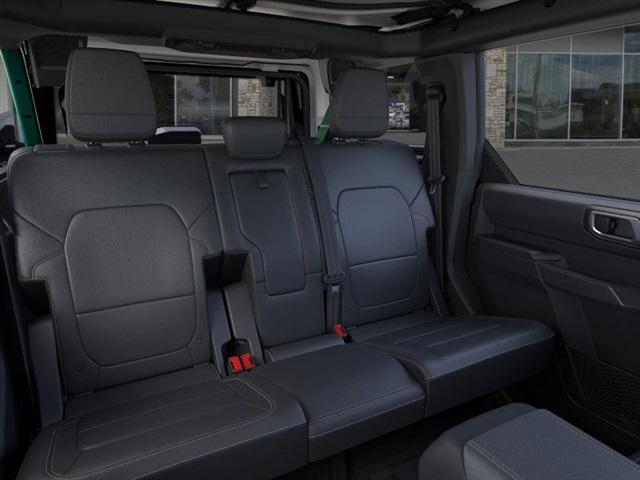 Photo of 2025 Green Metallic Ford Bronco