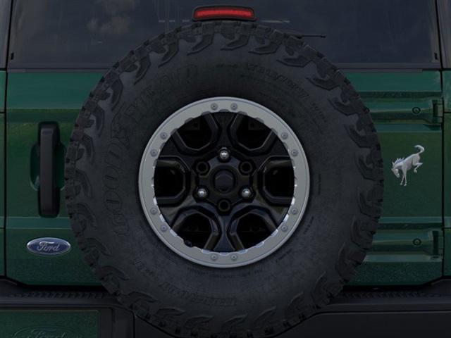Photo of 2025 Green Metallic Ford Bronco