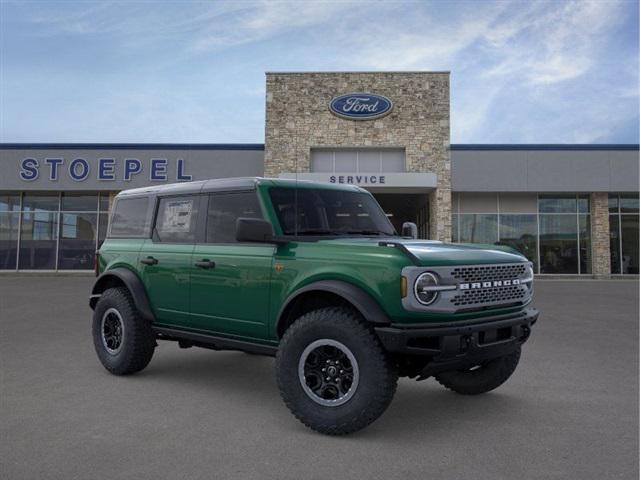 Photo of 2025 Green Metallic Ford Bronco