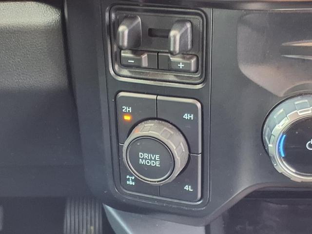Photo of 2023 Gray Metallic Ford F-250