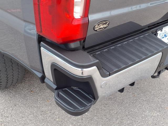 Photo of 2023 Gray Metallic Ford F-250