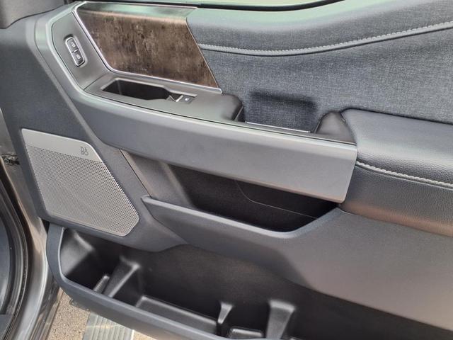 Photo of 2023 Gray Metallic Ford F-250