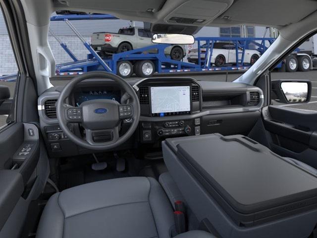 Photo of 2025 Oxford White Ford F-150