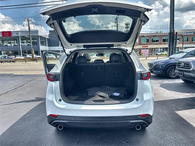 Photo of 2022 Snowflake White Pearl Mica Mazda CX-5