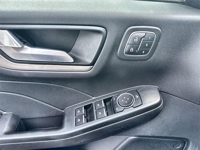 Photo of 2022 Agate Black Metallic Ford Escape