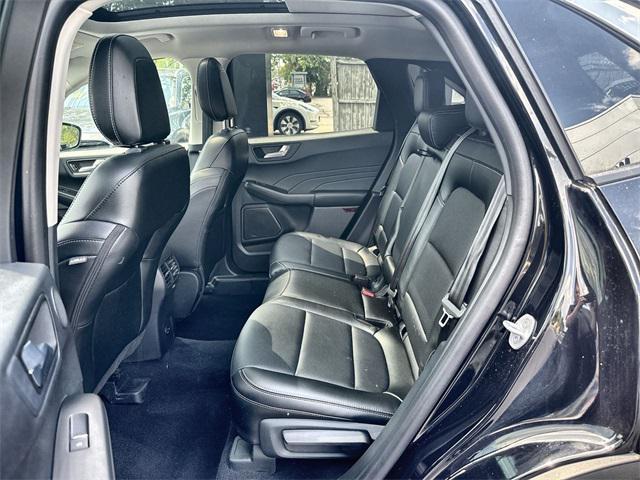 Photo of 2022 Agate Black Metallic Ford Escape