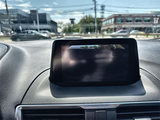 Photo of 2018 Eternal Blue Mica Mazda Mazda3