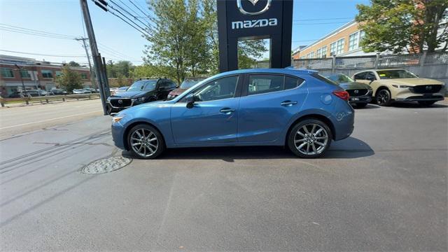 Photo of 2018 Eternal Blue Mica Mazda Mazda3