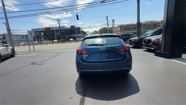 Photo of 2018 Eternal Blue Mica Mazda Mazda3