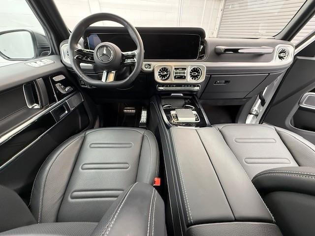 Photo of 2025 MANUFAKTUR Moonlight White Metallic Mercedes-Benz G-Class