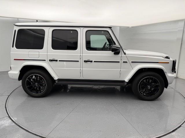 Photo of 2025 MANUFAKTUR Moonlight White Metallic Mercedes-Benz G-Class
