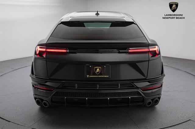 Photo of 2023 Nero Nemesis Matt Finish Lamborghini Urus