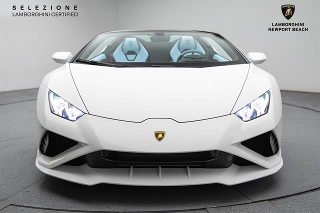 Photo of 2022 WHITE Lamborghini Huracan EVO