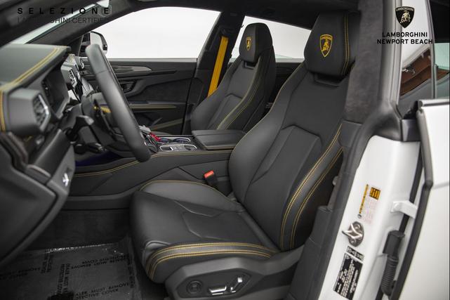 Photo of 2023 Bianco Monocerus Lamborghini Urus