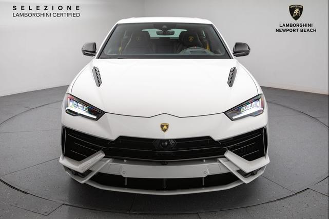 Photo of 2023 Bianco Monocerus Lamborghini Urus