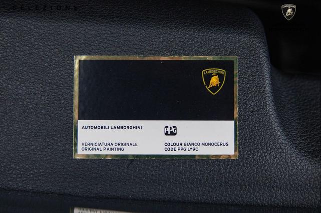 Photo of 2023 Bianco Monocerus Lamborghini Urus