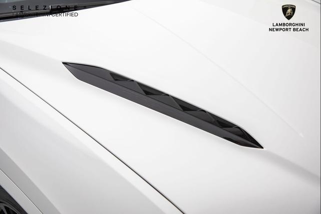 Photo of 2023 Bianco Monocerus Lamborghini Urus